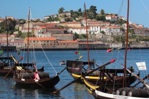Port wine, Rabelo boats, food and art in Vila Nova de Gaia