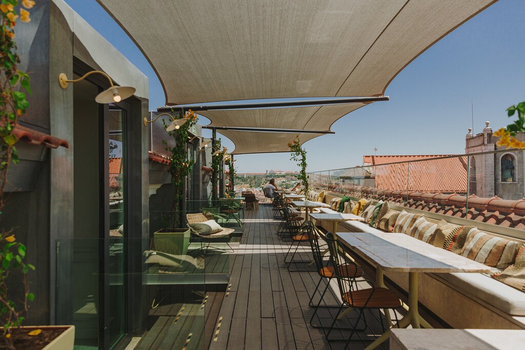 Lumi rooftop restaurant and venue, Lisbon