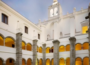 Convento do Espinheiro, luxury hotel Evora