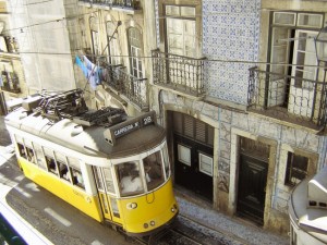 Lisbon tram 28 food tour