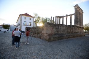 Go Discover Évora, City of many centuries and one of the oldest and youngest cities in Portugal!