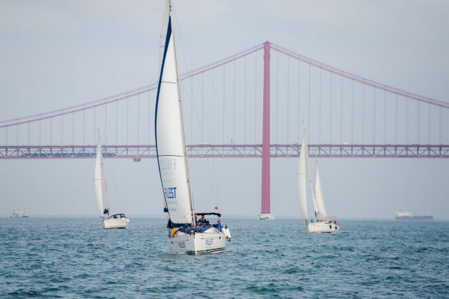 Boating events in Lisbon. Cruises, Tours, Team building, Sailing and other possibilities to Go Discover Lisbon from the river!