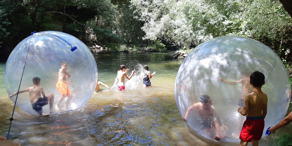 Water activity waterballs in Tomar and Castelo do Bode